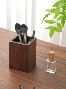 Hộp Đựng Bút Gỗ Óc Chó Nguyên Khối – Kệ Đựng Đồ Đa Năng Để Bàn Lưu Trữ Bút Điều Khiển & Văn Phòng Phẩm