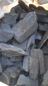 Arang Bambu  Cacah  Sebaguna  Media Tanam Bahan Briket  1 Liter 750 gram