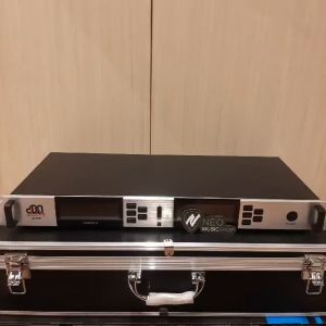 DBQ Q8-Pro Professional True Diversity Wireless Microphone