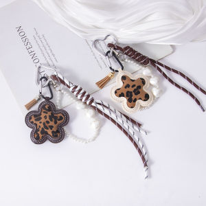 Womens Bag Pendants Korean Leopard Flower Pearl Sweet Kawaii Cute Leather Bag Charms Multifunctional High-quality Keychains
