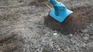 Makita เครื่องพรวนดินไฟฟ้า 4 ใบมีด พลังสูง พกพาสะดวก ใช้งานในบ้าน ไถพรวนดิน คลายดิน เหมาะทำสวน จัดส่งไวจากไทย ใช้งานง่าย มีอะไหล่รองรับ