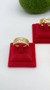 แหวนทองชุบ ลายจีน ฝังเพชร แฟชั่น ไม่ลอกไม่ดำ (ขนาดฟรีไซส์)