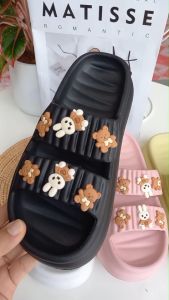 รองเท้าแตะแบบสวม ประดับการ์ตูนน่ารักๆ เบาใส่สบาย [รุ่น70016] สินค้าพร้อมส่งจากไทย