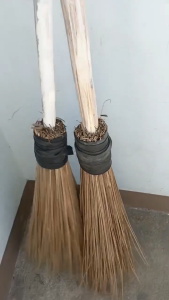 KAFIFI Walis Tingting – 1pc – Long Wood Handle – Traditional Coconut Broom for Home Cleaning