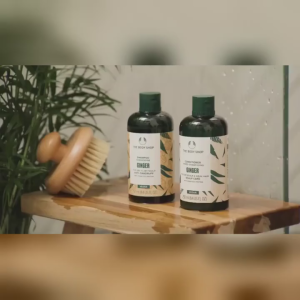 (ของแท้ 100%)THE BODY SHOP GINGER ANTI-DANDRUFF SHAMPOO 400ml. เดอะบอดี้ ช็อป จิงเจอร์ แชมพู