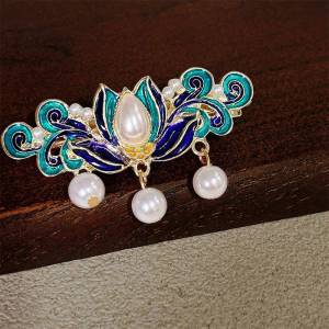 Elegant Lotus Duckbill Hair Clip for Women Early Spring Fashion Accessory High-End Feels Stylish Hair Accessories