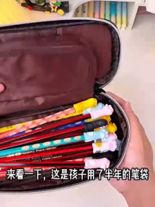 Bundle of 5 Pcs/Set Cat Paw Silicone Cover for Pencil. 5pc with different colour < SG Ready Stock >