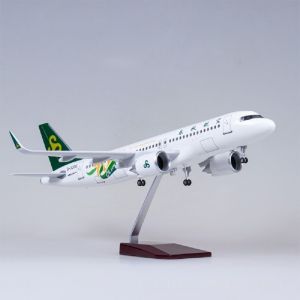 Large Scale 47cm Spring Airlines A320 Resin Diecast Airplane Model Kit with Stand & Wheel For Display Collection