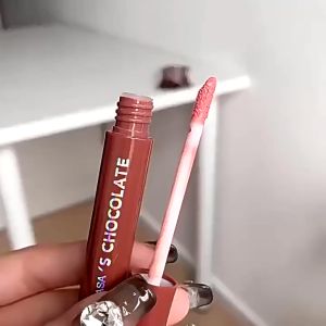 Magic Casa 5 Pcs Chocolate Lip Glaze Lipstick Matte Lip Matte Moisturizing Lip Gloss Waterproof Lip Set Non-Stick Cup Lipstick Plump Lips Hot Selling No.1 Long-Lasting Lipstick With High Color Rendering