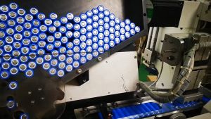 แบตเตอรี่ LiFePo4 18650 72V 20Ah-50Ah สำหรับไฟโซล่าเซลล์ LED มีวงจรป้องกันครบถ้วน