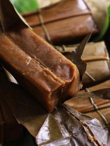 Handmade Traditional Sichuan Luozhou Yellow Rice Cake 10 Pieces 780g Local Specialties Bamboo Leaf Cake Chinese Snacks