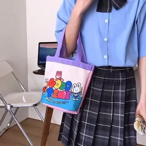 Am Bag ✿ กระเป๋าแฟชั่นทรงบัคเก็ต กระเป๋าถือ คล้องแขนลายการ์ตูนน่ารัก ขนาดกระทัดรัดใช้งานสะดวก ✿