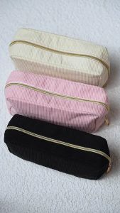 pouch travel makeup korea bahan bulu halus
