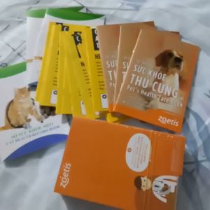Sổ ghi chép theo dõi sức khỏe chó mèo sổ tiêm phòng thú cưng - Medipet