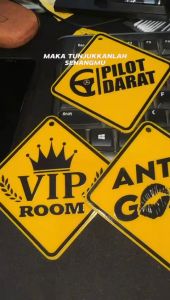 (COD) PAKET 11 PCS GANTUNGAN KACA MOBIL DAN TRUK AKRILIK BEBAS CUSTOM DUA SISI 003