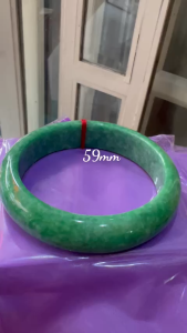 Vòng Tay Mới Đá Cẩm Thạch Bản Hẹ Đ Lý Ni 59mm Cao 14mm Dầy 8mm Vòng màu Xanh Đậu Lý Bông Tươi bóng đẹp nhẹ nhàng sang Nữ 56kg - 64kg đeo đẹp sang tay món quà tặng mẹ tặng tặng vợ tặng nữ người thân ý nghĩa có 1250k ạ