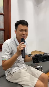 Micro không dây karaoke ô tô đa năng bluetooth cao cấp BX7 cân mọi loa tivi vi tính harman kardon loa kéo loa ô tô bảo hành 12 tháng