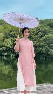 BST Áo Dài Cách Tân Yến Chi Chào Thu 2023 Trong Trẻo Nhẹ Nhàng Tinh Tế Cho Nàng Hòa Mình Cùng Thiên Nhiên Đất Trời