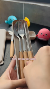 Bộ Muỗng Đũa Nĩa Inox Cán Gỗ Sồi Cao Cấp Kèm Hộp Đựng Cá Nhân bebi123shop