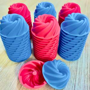 12 pcs ACUAN TWISTER Kaswi Jelly Moulds in Red and Blue for Baking Kitchenware Malaysia Ship From