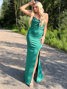 Romagic Red Mermaid Evening Prom Gown Không Tay Spaghetti Dây Đeo Cổ Chữ V Màu Xanh Lá Cây Xẻ Tà Đen Dài Váy Dự Tiệc Cưới Chiều Dài Sàn Nhà