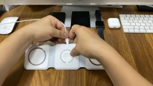 Sạc Không Dây Từ Tính 3 Trong 1 Gấp Gọn Được Dành Cho iPhone 12-15 Series Airpods 2/3/Pro Tiện Lợi Khi Mang Theo Có Cổng Kết Nối Type C