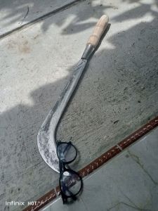 golok baja sabit Ndorit ranting sabit kebun