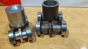 Bi treo xoay 4 bánh xoay 360 độ. dùng cho cửa xếp cửa lùa ( Loại lớn - ray chiều rộng 55 cm cao 35cm) (Loại nhỏ - ray chiều rộng 3.7cm  chao 3.5cm)- Bánh xe U xoay  4 bánh - Cửa Hàng Nam