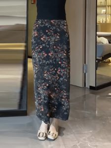 French Vintage Floral Design Slimming High Waist Midi Skirt Womens Summer New Casual Versatile Straight Cut Skirt