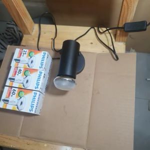 1 SET LAMPU PENGHANGAT PHILIPS SPOT 40 WATT + FITTING SOROT + KABEL SIAP PAKAI / 1 SET LAMPU REFTIL PHILIPS SPOT 40 WATT + FITTING SOROT + KABEL SIAP PAKAI