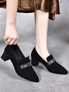 Comfortable mid Heel Single Shoes for Women Soft Bottom Velvet Pointed Toe Shoes Soft Surface Thick Heel Leather Shoes