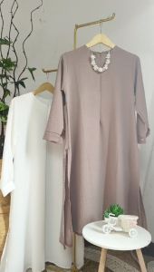 GRISYA DRESS TUNIK WANITA CRINKLE AIRFLOW / TUNIK PANJANG REMAJA MUSLIM KOREAN STYLE/ AKSEN SLETING DEPAN