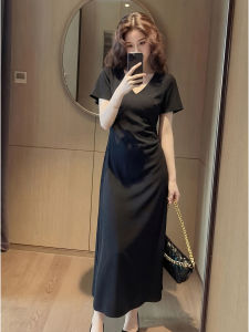 YIKEMAI | Retro Chic Gentle Black Audrey Style V-Neck Petite Dress