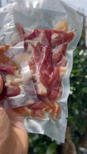 หมูแดด เนื้อนุ่ม ละลายในปาก สดใหม่ จากปากน้ำปราณ