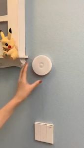 Đèn cảm ứng (ánh sáng + chuyển động) cầu thang đèn phòng ngủ có sẵn dây sạc pin