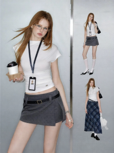 Unifree | Slimming Small Collar Crop Top T-Shirt