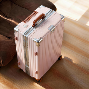 MANLVSHI | Durable Aluminum Frame Color Block Wheeled Travel Luggage