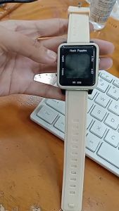 JAM TANGAN WANITA DEWASA DIGITAL MODEL KOTAK TALI KARET TERMURAH AH-78432