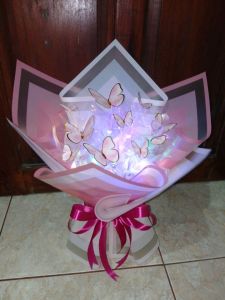 BUKET KUPU KUPU LED (FREE KARTU UCAPAN)