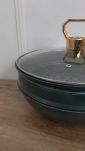 กระทะหินอ่อน ทรงลึกขนาด30ซม+ที่นึ่งพร้อมฝากระจกประดับเพชร สีเขียว แข็งแรง เคลือบเทปล่อน สามารถใช้งานได้ทุกเตา