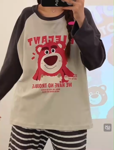 เซ็ทชุดนอน เสื้อ+กางเกง แขนยาว / ขายาว ลายการ์ตูน M / L / XL แบบผ้ายืด เนื้อนิ่ม ใส่สบาย พร้อมส่งในไทย!!!