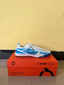 Sepatu futsal Catalyst empire in distilled blue camo