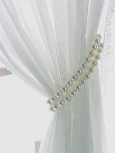 Modern Simple Pearl Curtain Hooks & ABS Magnetic Curtain Tie: A Guide to Measurement & Romantic Curtains