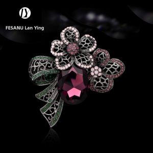 FESANU | Elegant Floral Crystal Brooch
