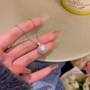 สร้อยคอผู้หญิง สร้อยคอไข่มุก สวยหรูหราไฮโซ งานน่ารัก เครื่องประดับแฟชั่น ไข่มุก มีสองสี สีเทาสีขาว พร้อมส่งจากไทย