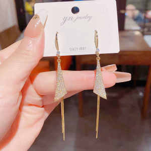Fashionable Long Tassel Earrings Elegant Micro-Paved Zircon Triangle Shape Stylish Lightweight Luxury Hook Ear Jewelry for Women