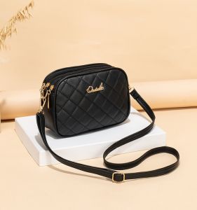Fashionable Soft Leather Diamond Pattern Camera Bag Womens Versatile Crossbody Small Square Bag Urban Minimalist Style