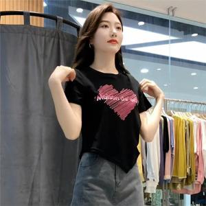 เสื้อยืดคอกลมแขนสั้นผ้าฝ้ายแท้ 2025 ใหม่ ทรงเข้ารูป เทรนด์ฤดูร้อน สำหรับผู้หญิง เสื้อผ้าทำงานสไตล์เกาหลี ลำลอง