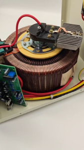 SHGF SVR 5000VA AVR / 5000W / Servo Motor type / Automatic Voltage Regulator