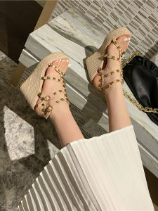 รองเท้าแตะส้นสูงแบบหัวเข็มขัด ทรงโรมัน สำหรับผู้หญิงในช่วงฤดูร้อน พื้นยาง กันน้ำ ส้นลิ่ม ดีไซน์แฟชั่น ทรงสูง สำหรับใส่ไปทำงาน